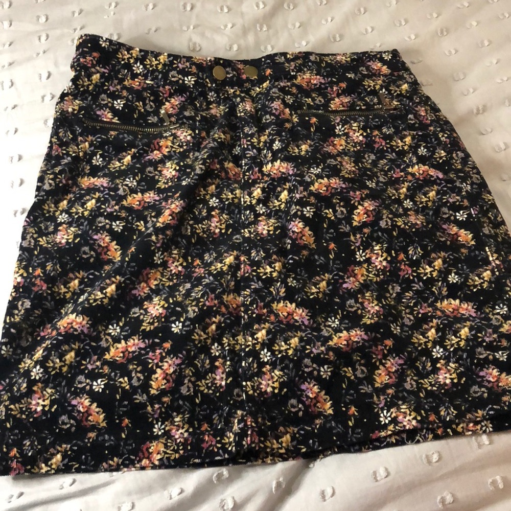 Mini skirt- vintage look, two pockets